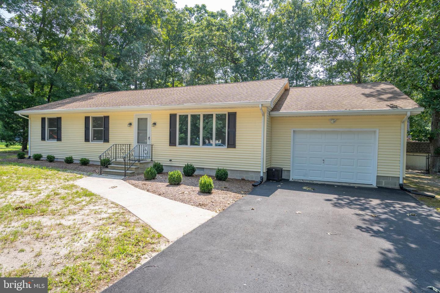 DESU2068104-803291354908-2024-09-30-15-41-34 32472 E Penn Ct | Millsboro, DE Real Estate For Sale | MLS# Desu2068104  - Coldwell Banker Premier